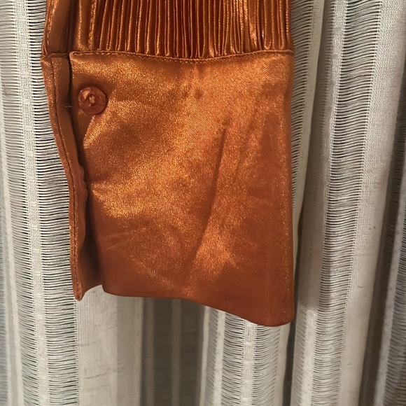 Women’s RO & DE Rust SUper Cute Mini Dress, or Long Shirt. Satin Cuffs. Small. - Picture 3 of 5